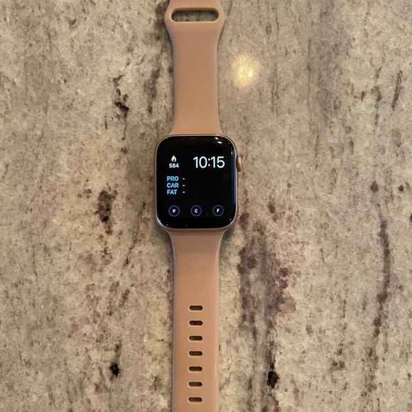 Apple Watch Series 4 - Rose gold 44mm